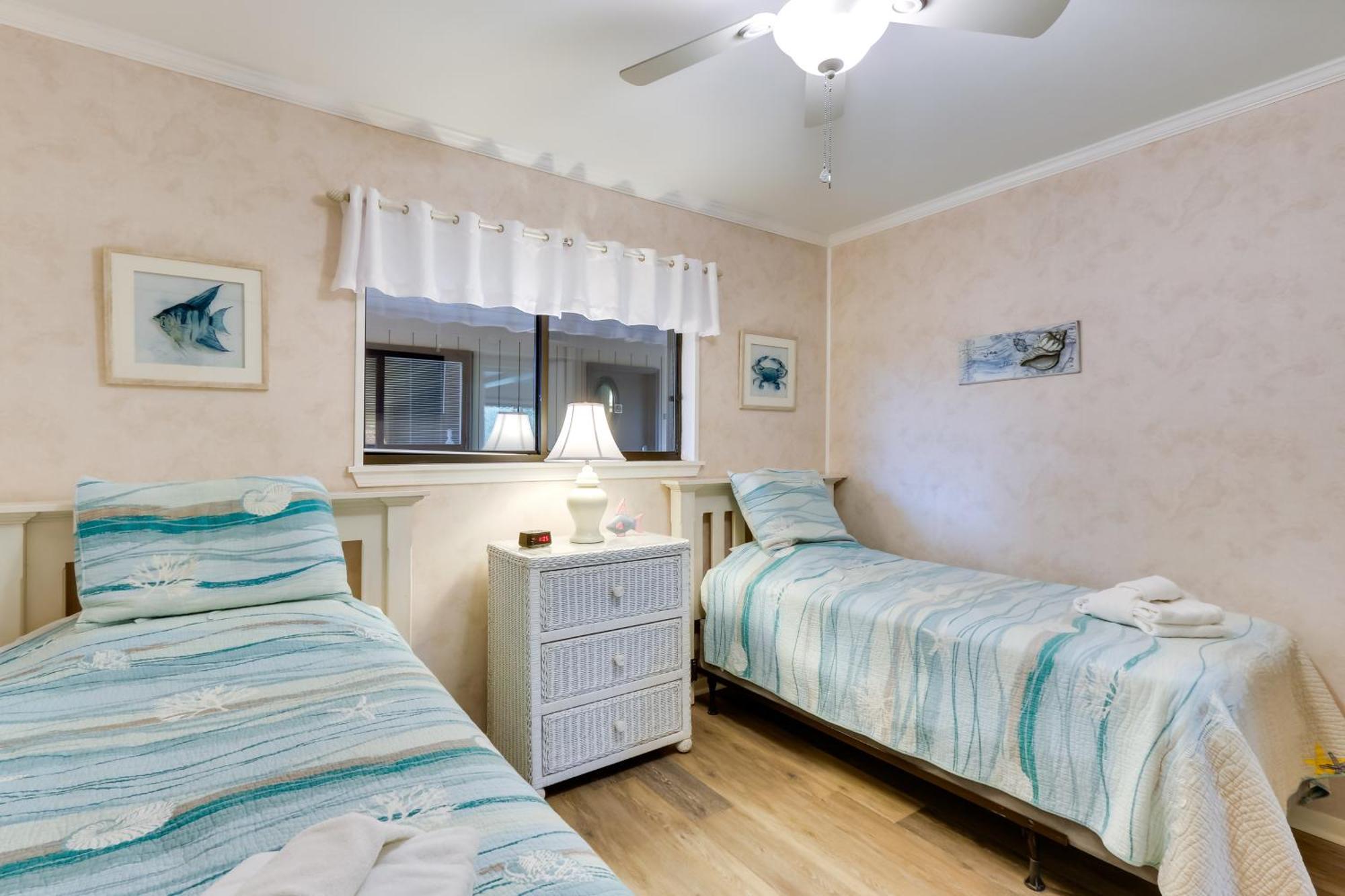 Hilton Head Condo With Balcony And Pool, Walk To Beach Хилтон-Хед-Айленд Экстерьер фото