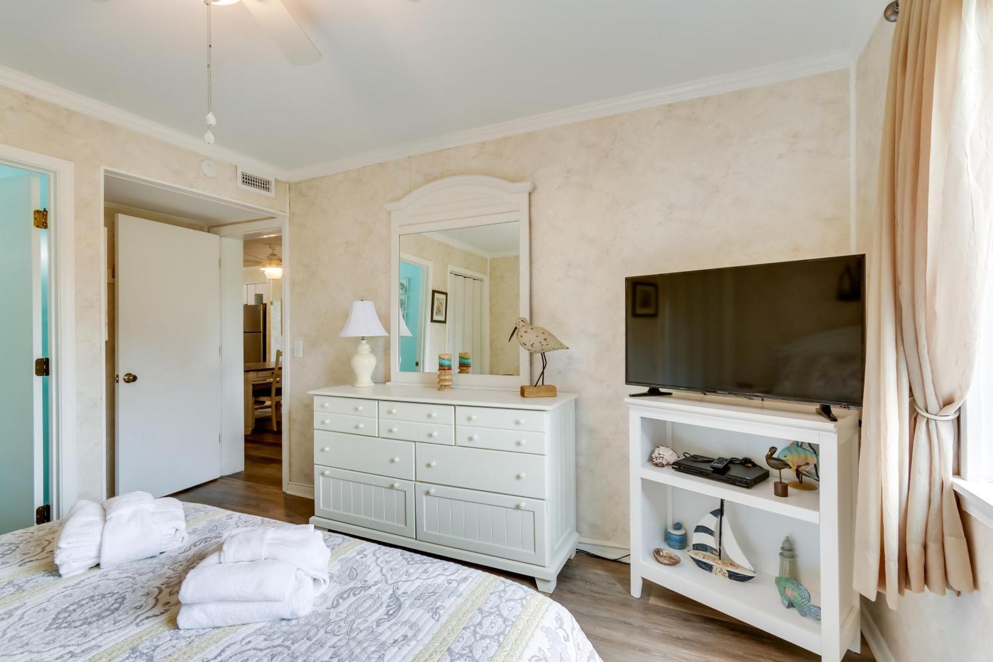 Hilton Head Condo With Balcony And Pool, Walk To Beach Хилтон-Хед-Айленд Экстерьер фото